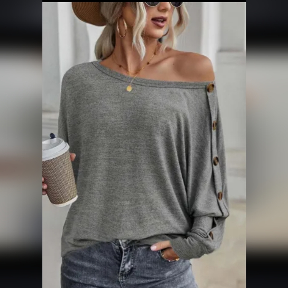 New Dolman Gray Casual top button detail - Picture 4 of 9